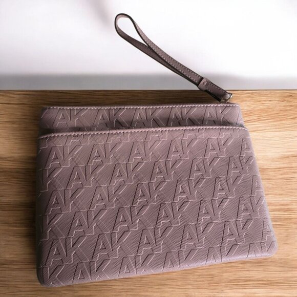 NWOT ANN KLEIN Blush Pink 9 x 7" Wristlet/Pouch/Purse Bag - Picture 2 of 5